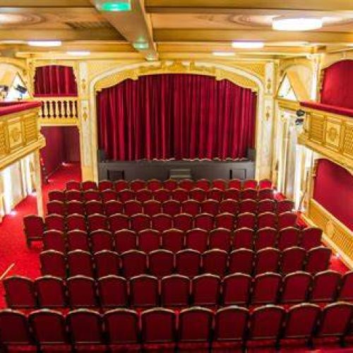 Un sixième A sur les planches du Théâtre de Bourg en Bresse ! 